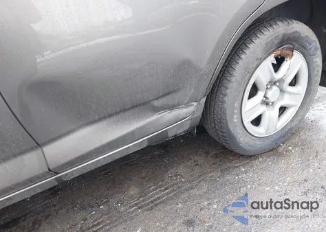 2009 Toyota Rav4 z USA, uszkodzony, nr VIN JTMBF33VX9D011920